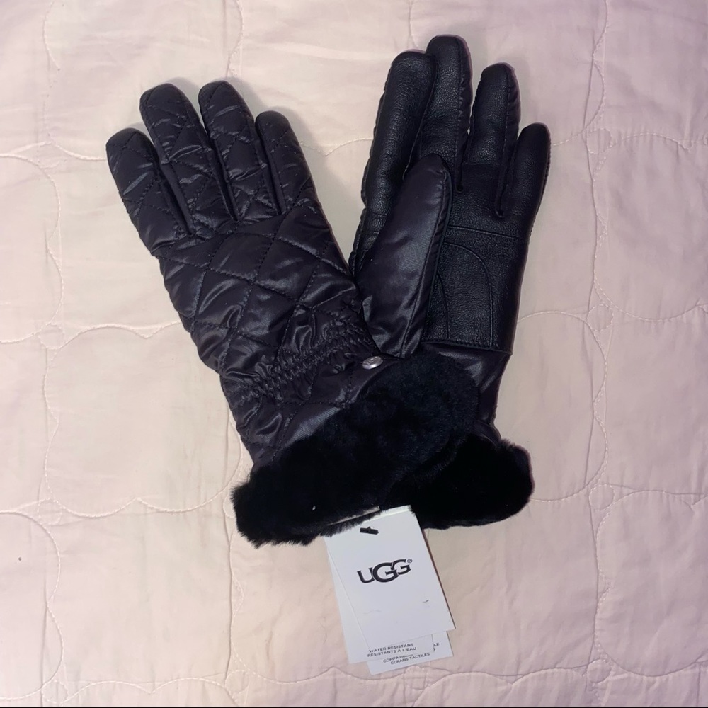 Ugg gloves